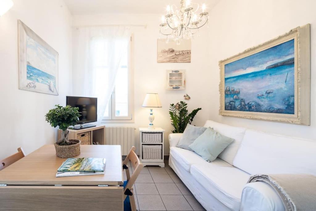 Art Of Living 100 Meters From The Sea. Apartment Marina di Pietrasanta Exterior photo