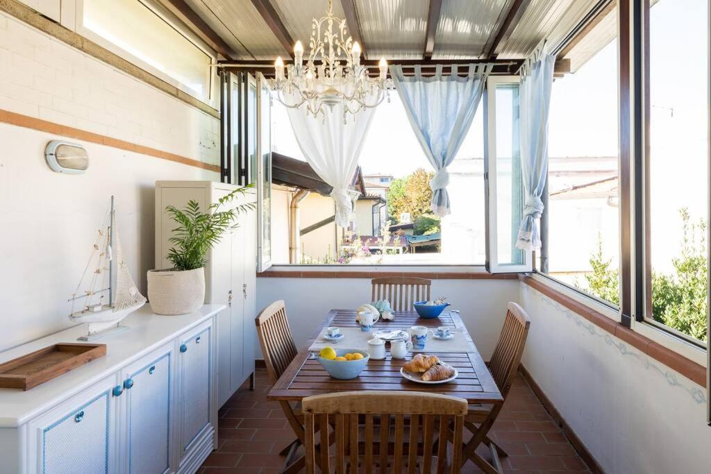 Art Of Living 100 Meters From The Sea. Apartment Marina di Pietrasanta Exterior photo